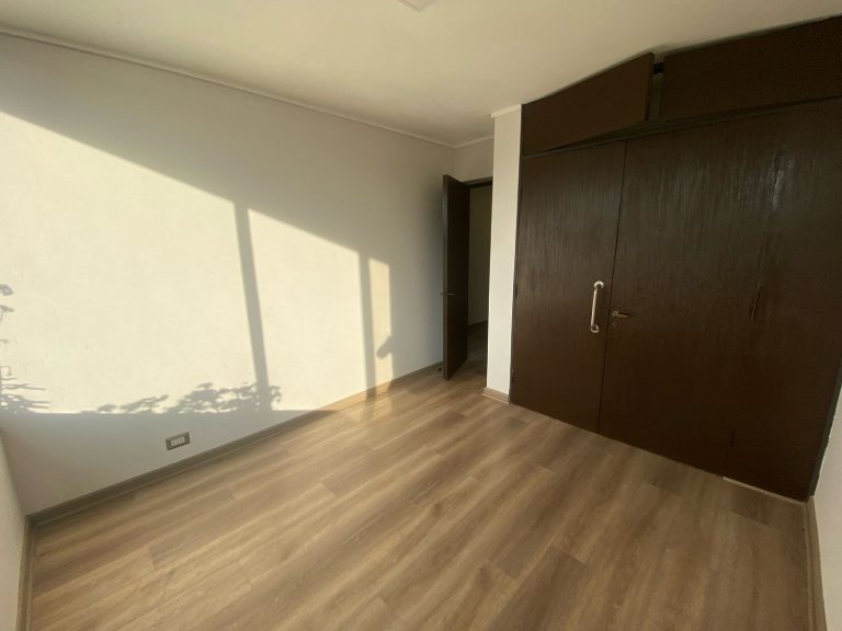 Luminoso, Remodelado Departamento En Venta