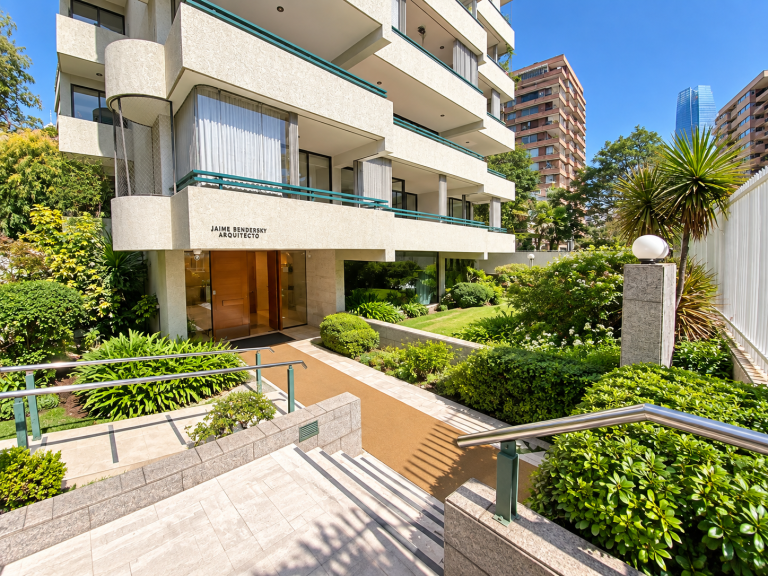 Departamento  en venta Las condes, barrio el Golf